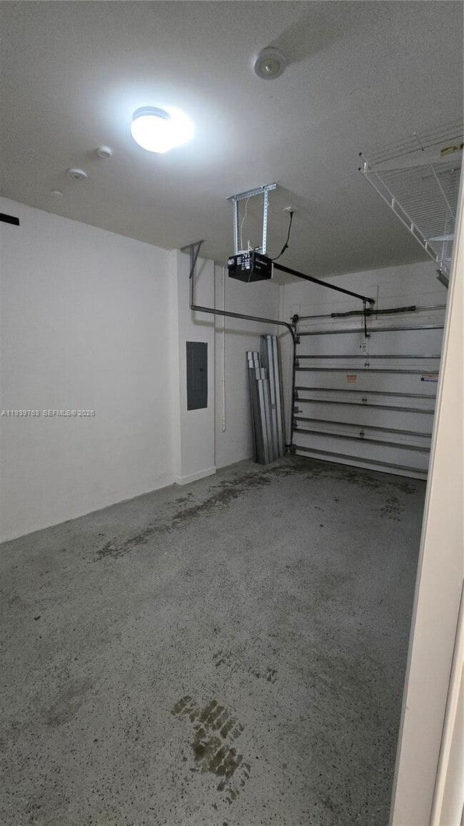 Building Photo - 10320 NW 70th Terrace