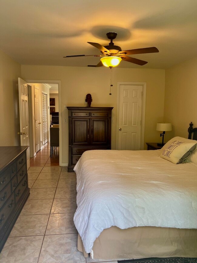 Building Photo - 14385 Campanelli Dr