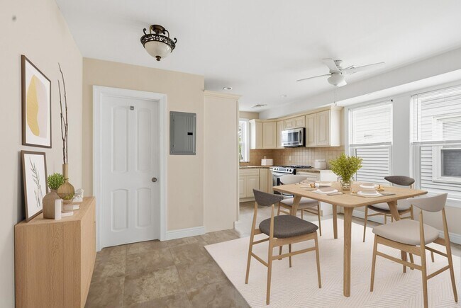 Building Photo - 168 Woodside Ave