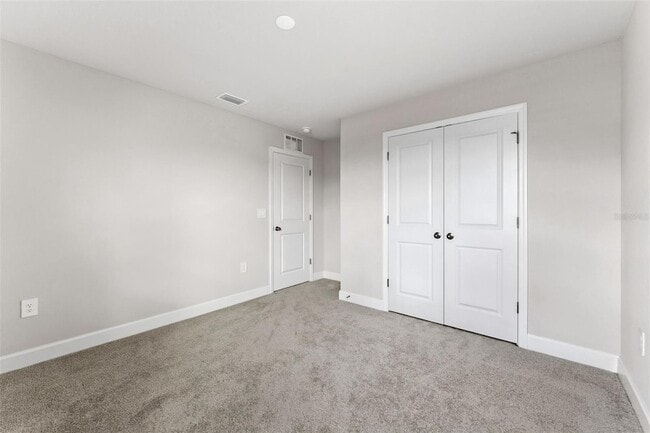 Building Photo - 14031 Crimson Ave