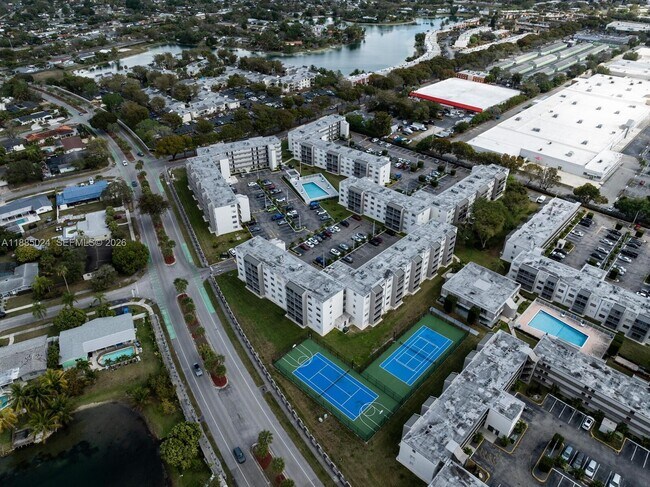 Building Photo - 14180 SW 84th St