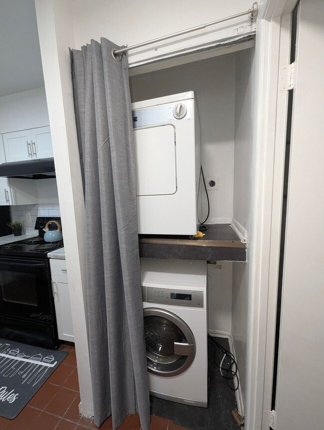 Building Photo - Relaxing 1 Bed 1 bath Townhome With Loft In Beautiful Sequoyah - Water Included