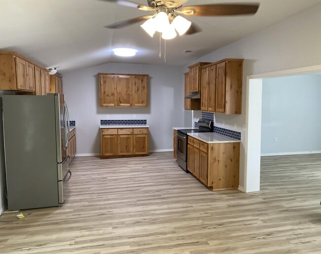 Building Photo - 316 Slawson Ln