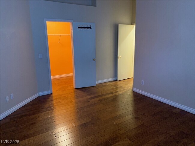 Building Photo - 6286 Stone Hollow Ave