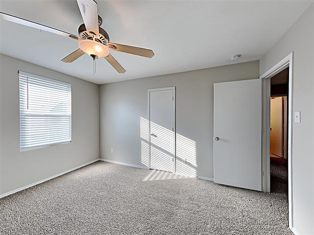 Building Photo - 1329 Lauren Dr