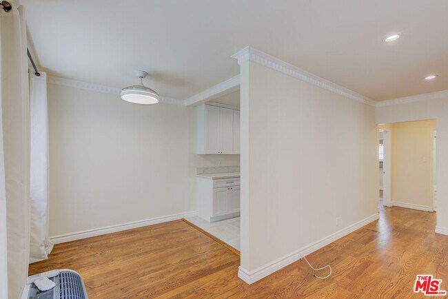 Building Photo - 1643 N Formosa Ave