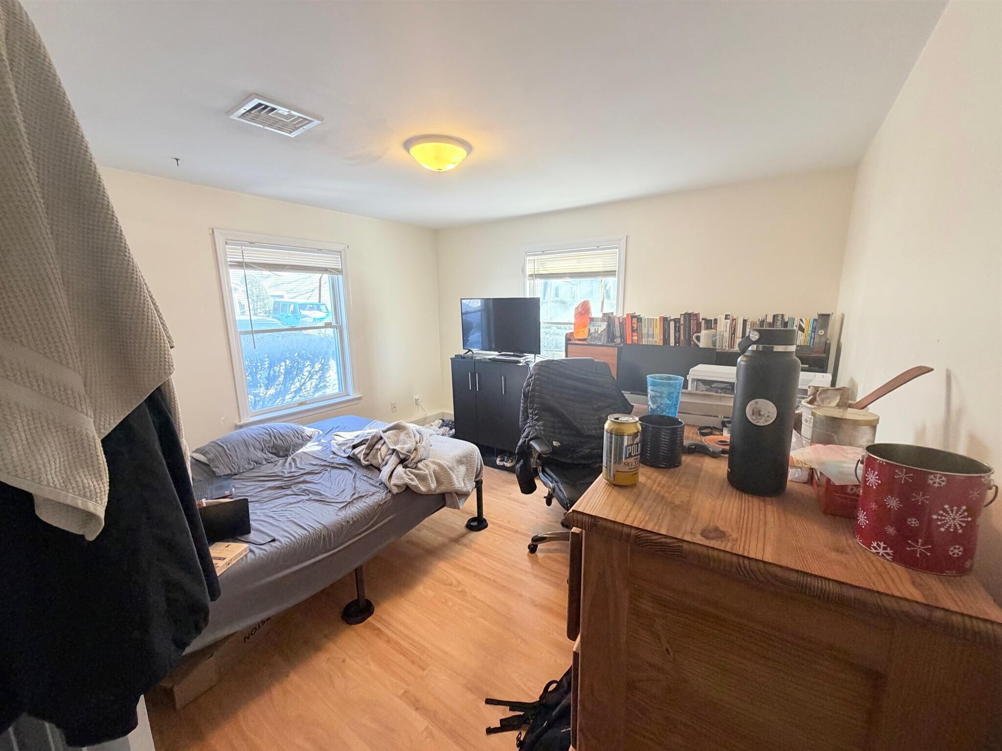 Building Photo - 3 Kent Ct