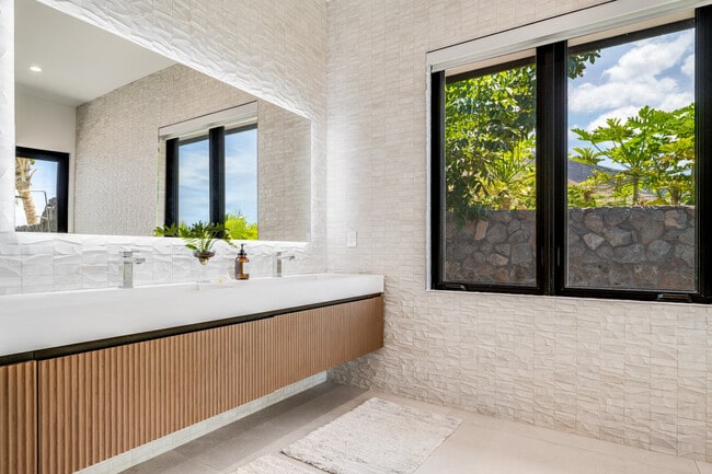 Building Photo - 16 Kumu Niu Pl