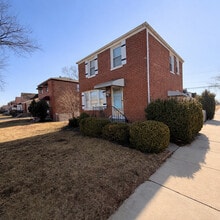 Building Photo - 3857 W 51st St