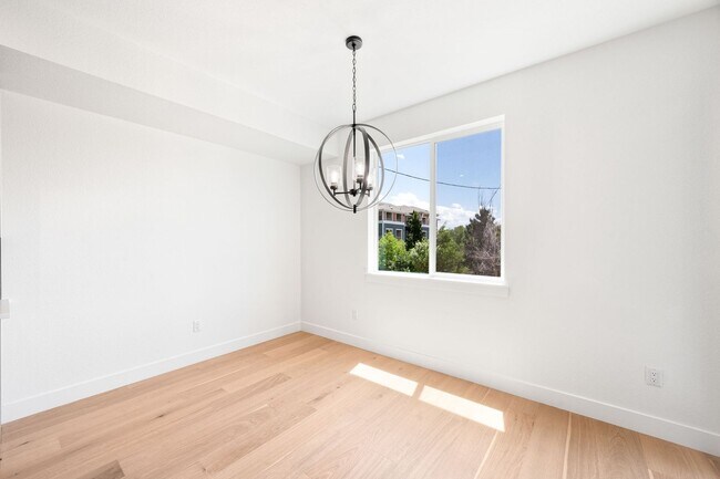 Building Photo - Brand New 3BD, 4BA Half-Duplex in Villa Park with Back Yard