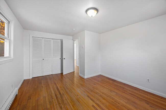 Building Photo - 84 Whittier Ave