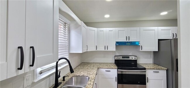 Building Photo - 2846 Webb Bridge Rd