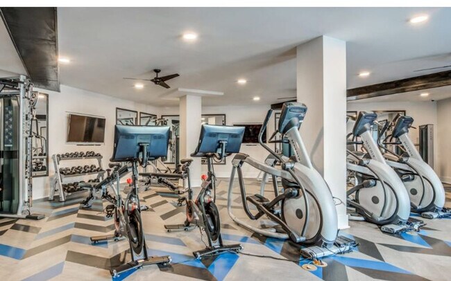 Building Photo - 1450 La France Street Northeast