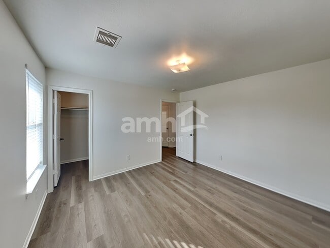 Building Photo - 13214 Ambrosa Dr