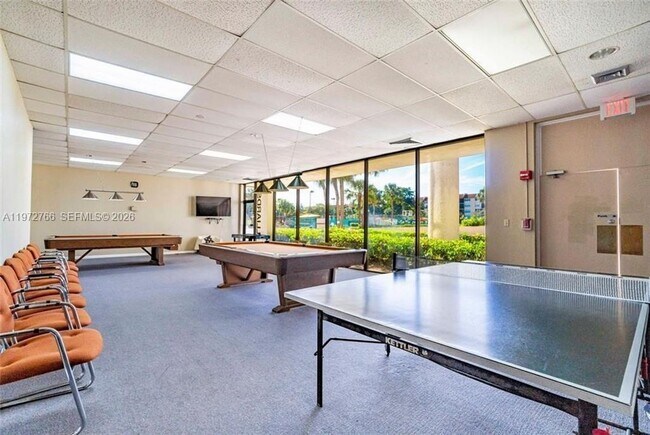 Building Photo - 7200 Radice Ct