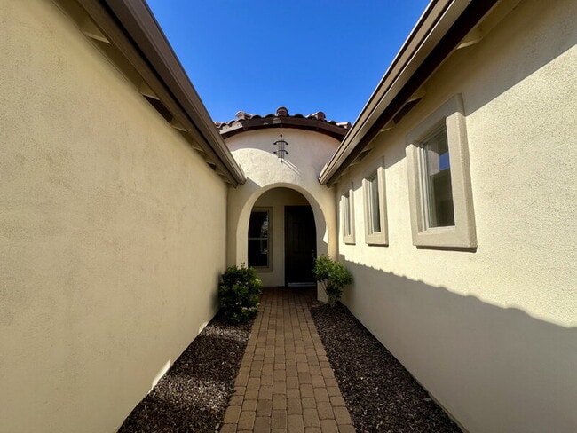 Building Photo - 4178 S White Dr