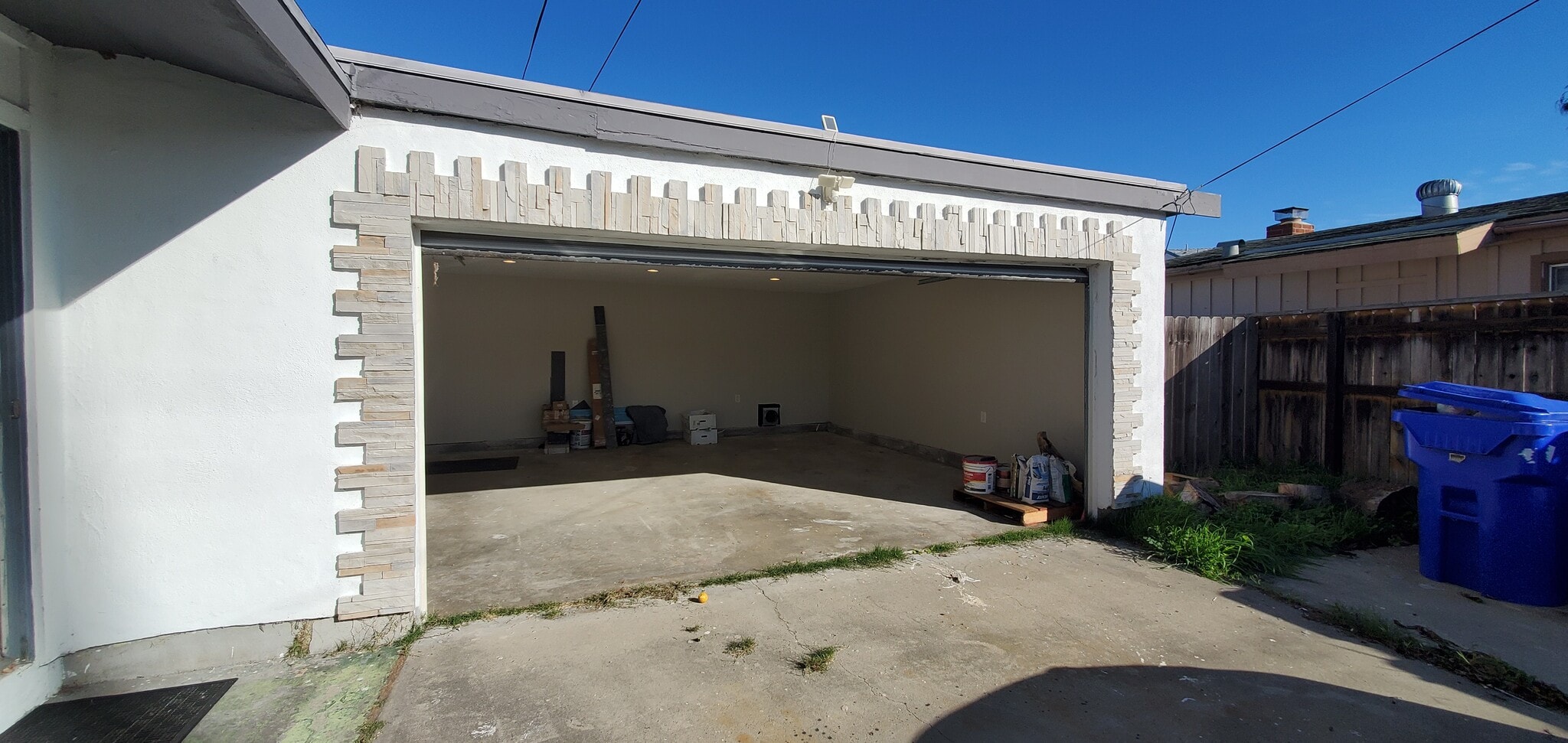 Building Photo - 3822 Conrad Ave