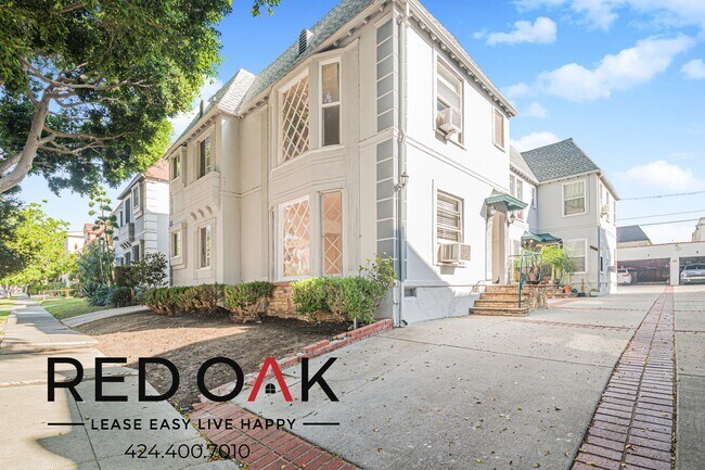 Building Photo - 340 N Curson Ave