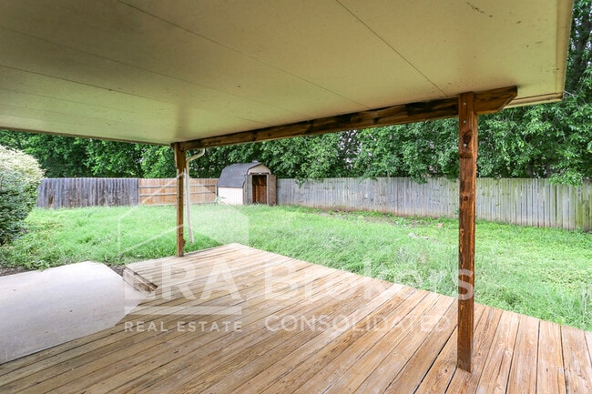 Building Photo - 2304 Sherman Dr