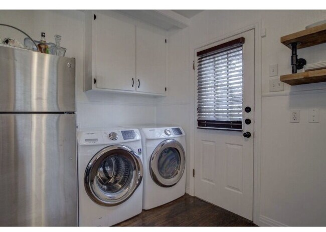 Building Photo - Charming Home in Tech Terrace – Updated & ...