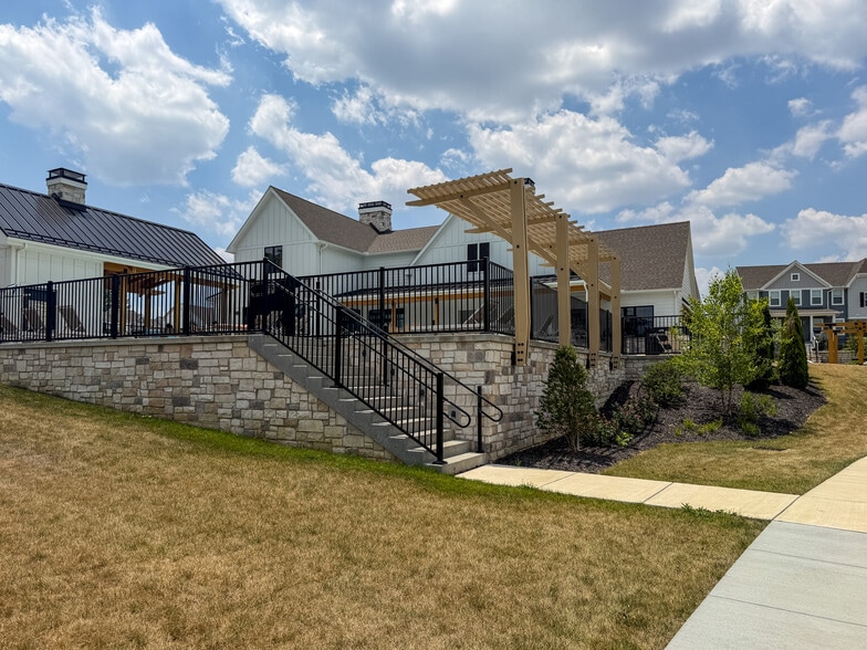 Building Photo - 900 Cadwell Ln