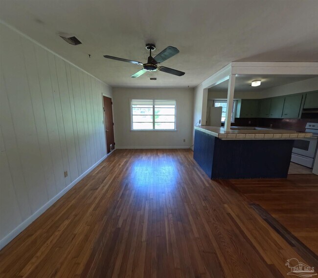 Building Photo - 3814 Gerhardt Dr