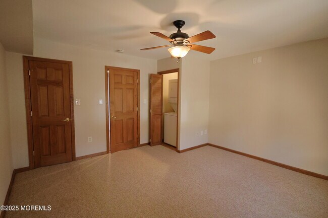 Building Photo - 200 Portland Rd