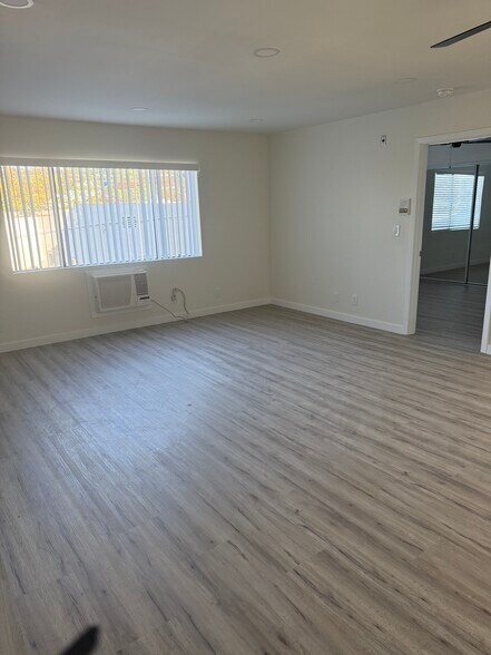 Building Photo - 1357 Armadale Ave