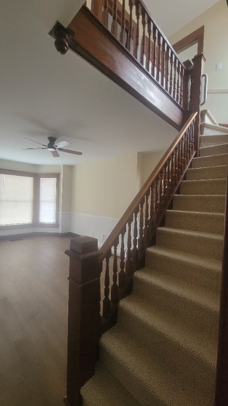 Building Photo - 1935 Cherry Valley Rd