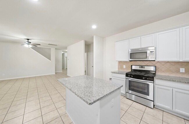 Building Photo - 5711 Water Violet Ln