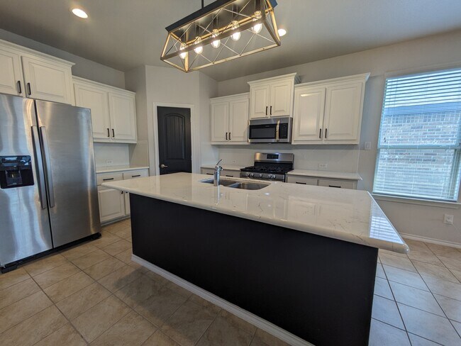 Building Photo - 1108 Bowlus Dr