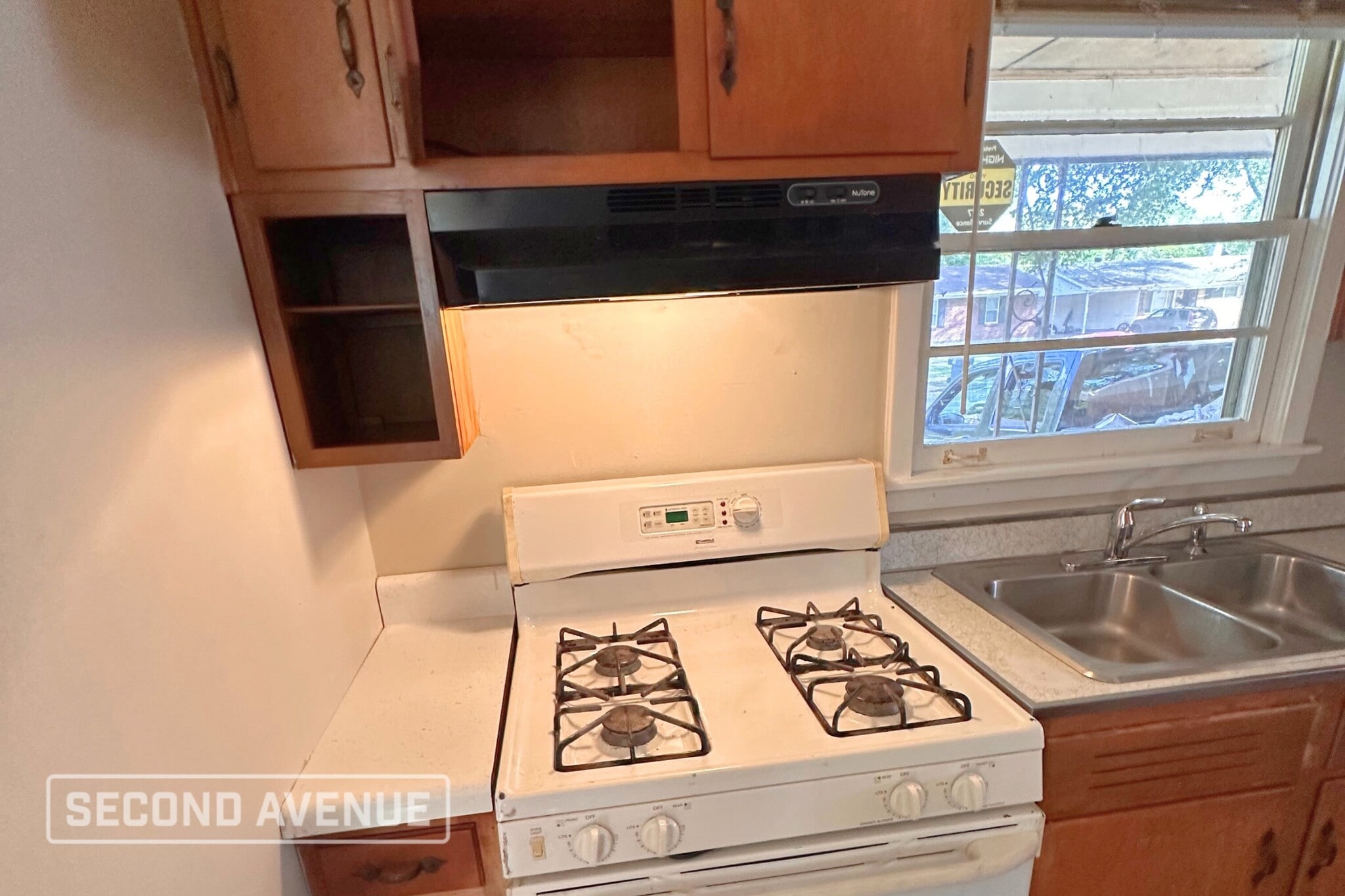 Building Photo - 1737 Tahiti Ln