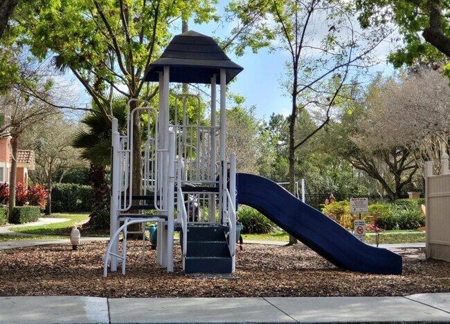 Building Photo - 8843 Villa View Cir