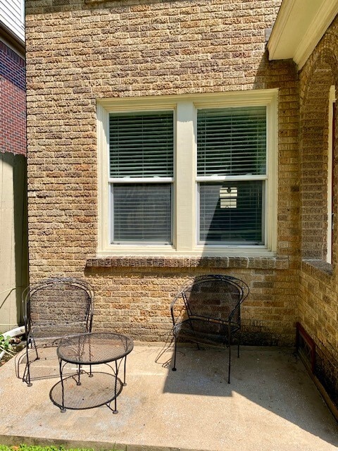 Building Photo - 1302 W Pierce St