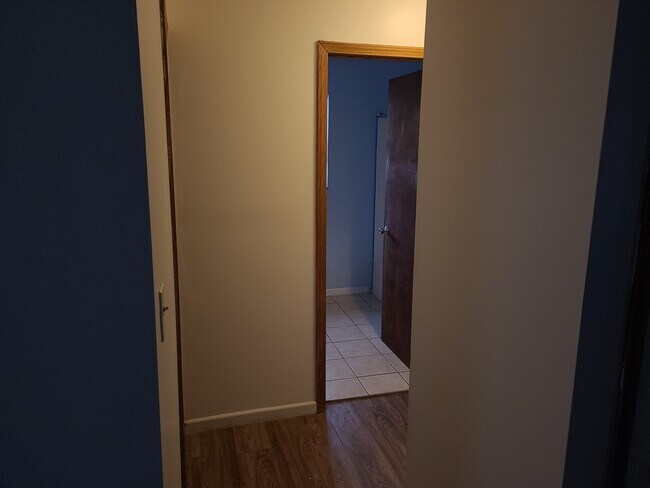 Hallway - 921 E 11th Ave