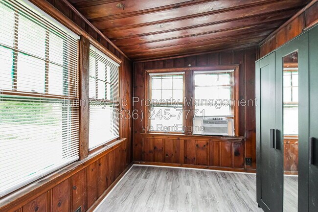 Building Photo - 6997 Edison Ave