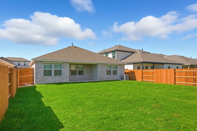 Building Photo - 1904 Marlin Spike Dr