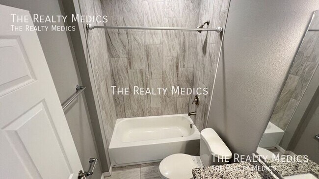 Building Photo - 1750 Loquat Ct NW