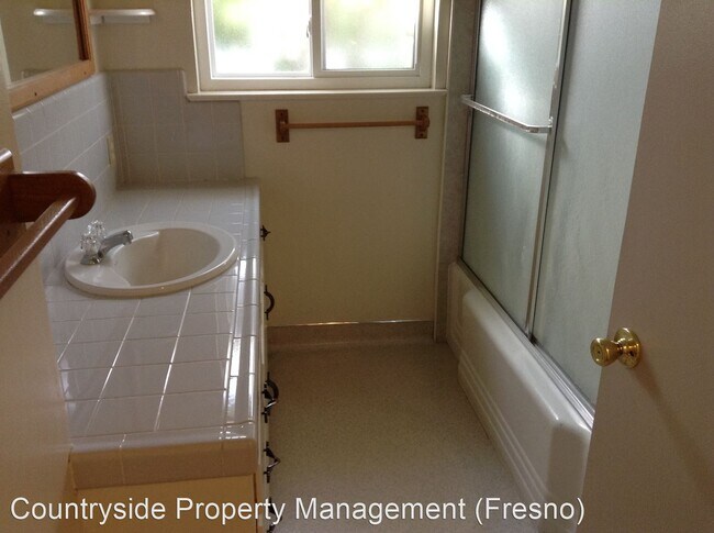 Building Photo - 2 br, 1 bath House - 1136 W. Harvard Avenue