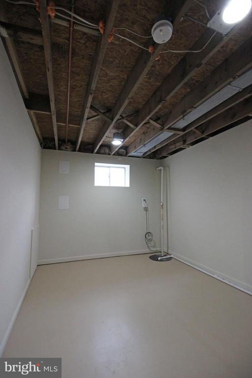 Building Photo - 5609 5th St S