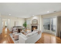 Building Photo - 3810 W 31st St