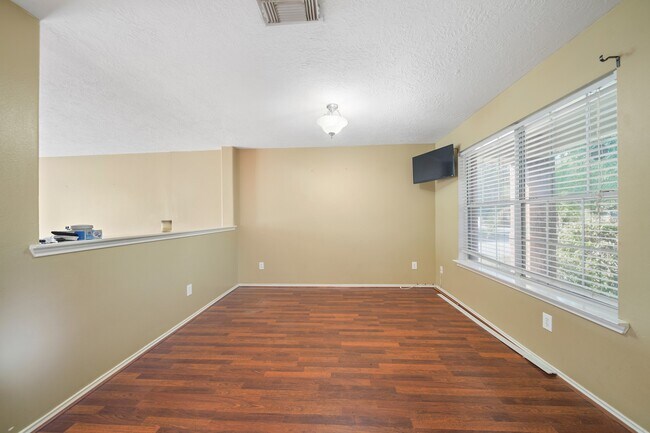 Building Photo - 17802 Kerrybrook Ln