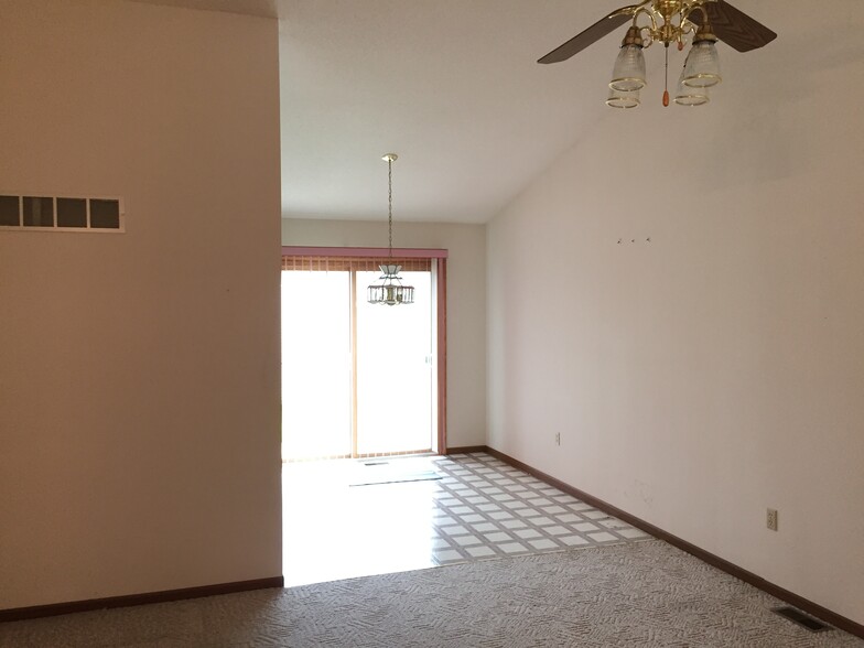 Building Photo - 116 Bayhill Blvd
