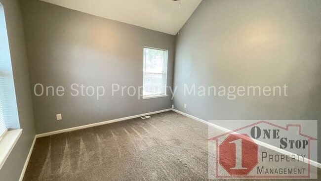 Building Photo - Beautiful 3 Bedroom 2 Bathroom Home in Kan...