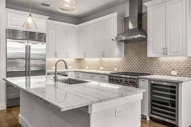 Building Photo - 2800 Lakeside Pkwy