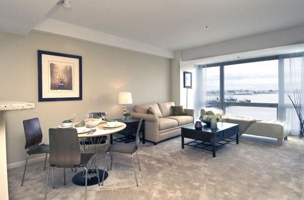 Building Photo - 1 Park Ln