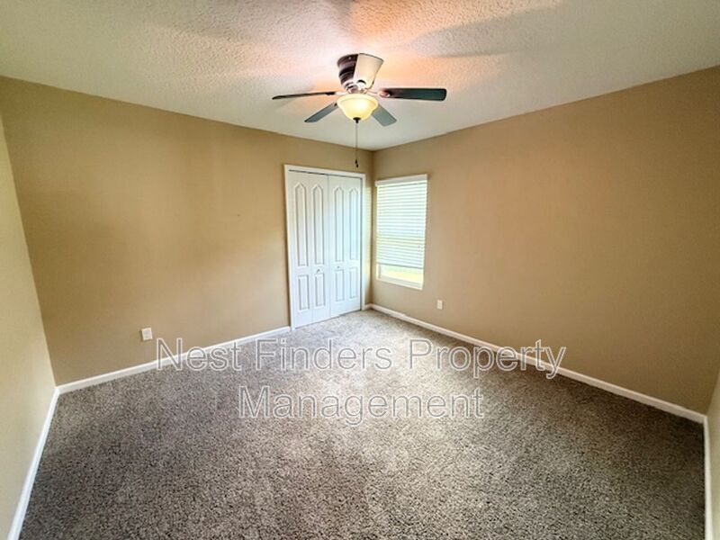 Building Photo - 551 Glendale Ln