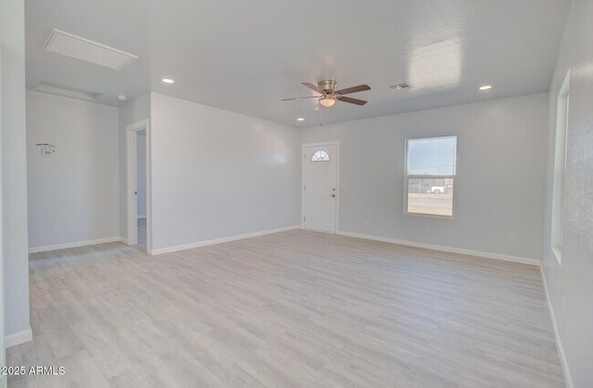Building Photo - 3345 W Tollan Dr