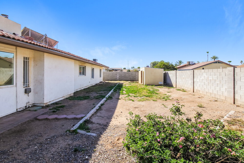 Building Photo - 5220 W Christy Dr