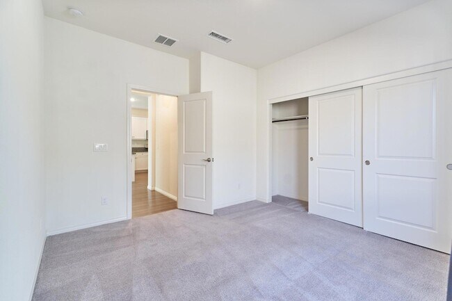 Building Photo - 85494 Cortona Ct